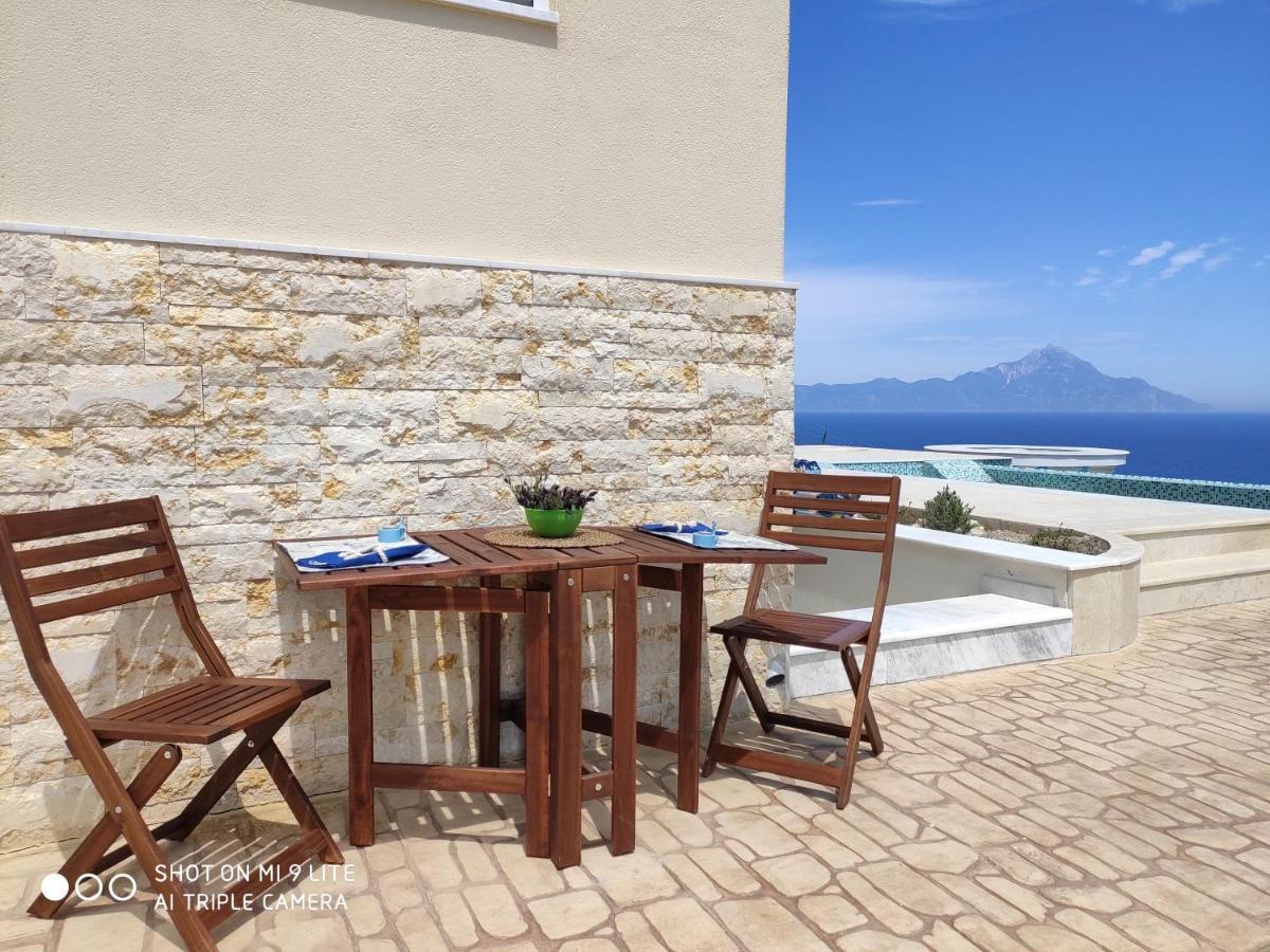 Villa Ulyana Kriaritsi - Athos Sea View & Spa ภายนอก รูปภาพ