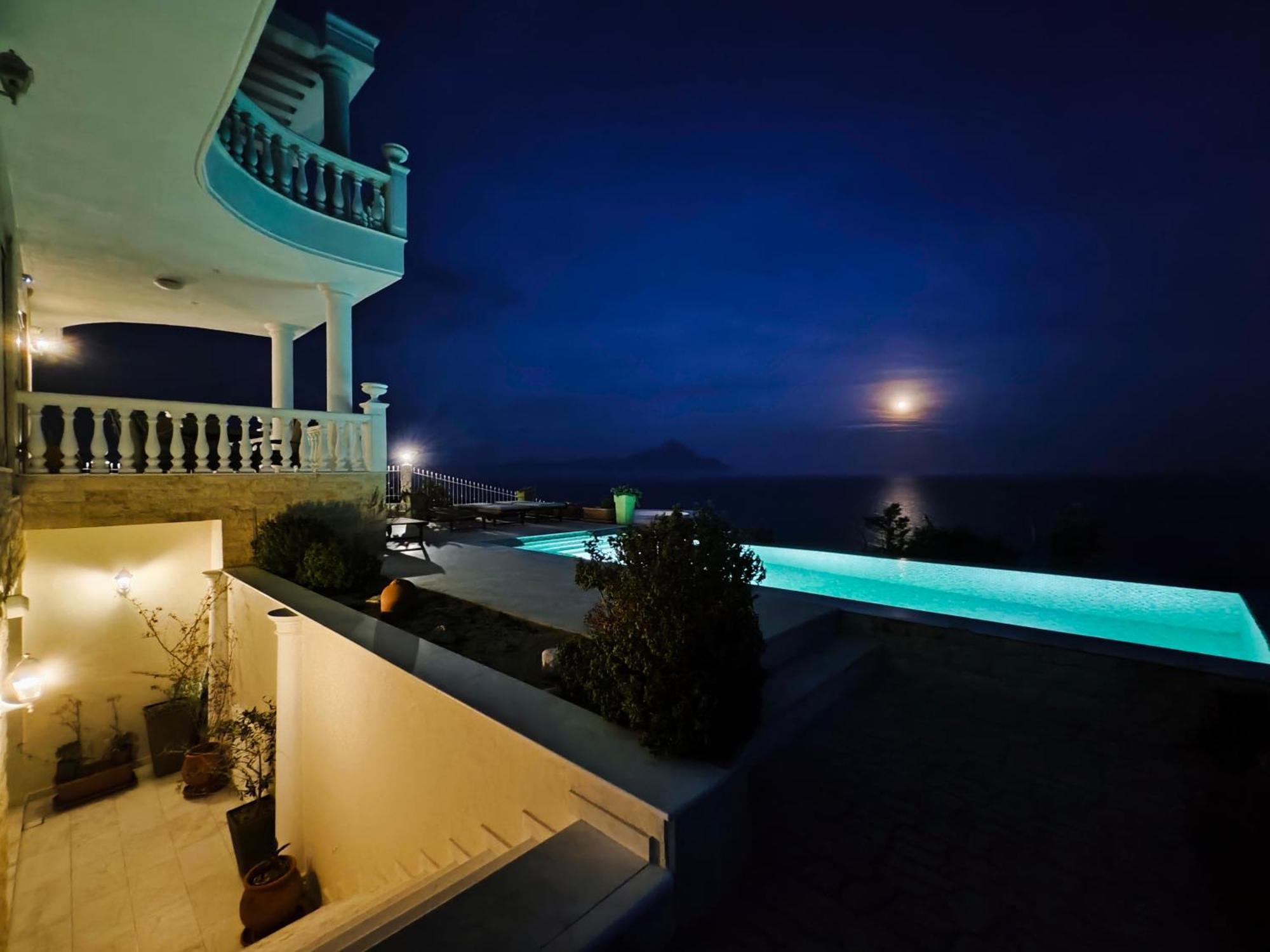 Villa Ulyana Kriaritsi - Athos Sea View & Spa ภายนอก รูปภาพ