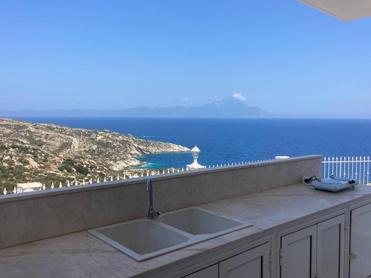 Villa Ulyana Kriaritsi - Athos Sea View & Spa ภายนอก รูปภาพ